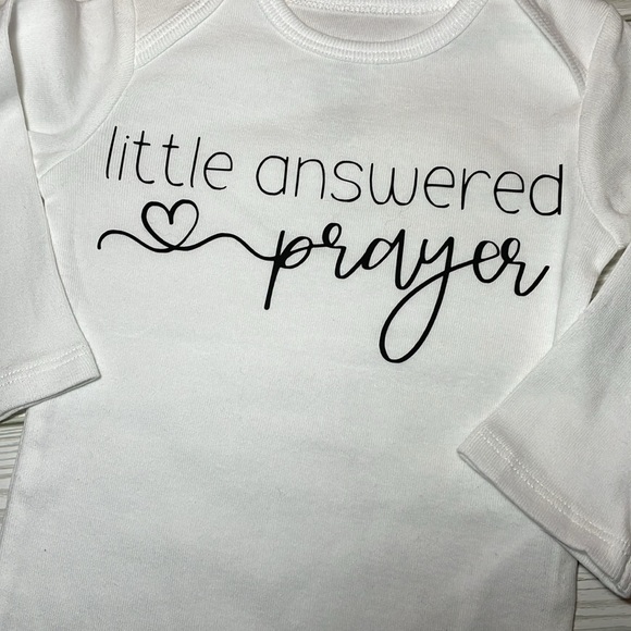 Little Answered Prayer Baby Bodysuit for Baby Announcement, BabyPregnancy Reveal - Picture 3 of 4